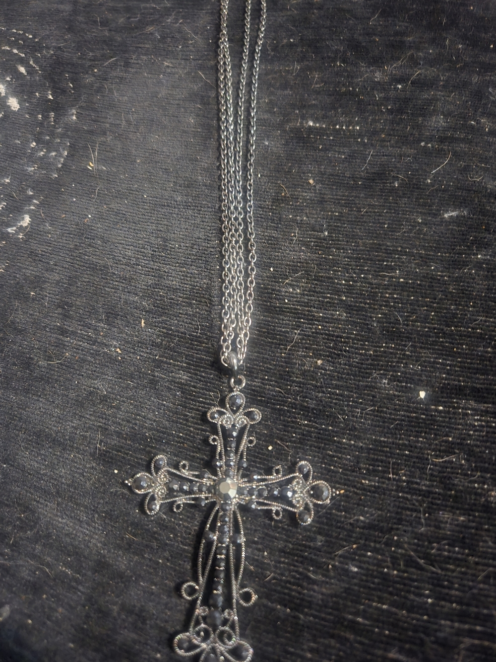 Silver Filigree Cross Pendant Necklace - Elegant Women's Jewelry